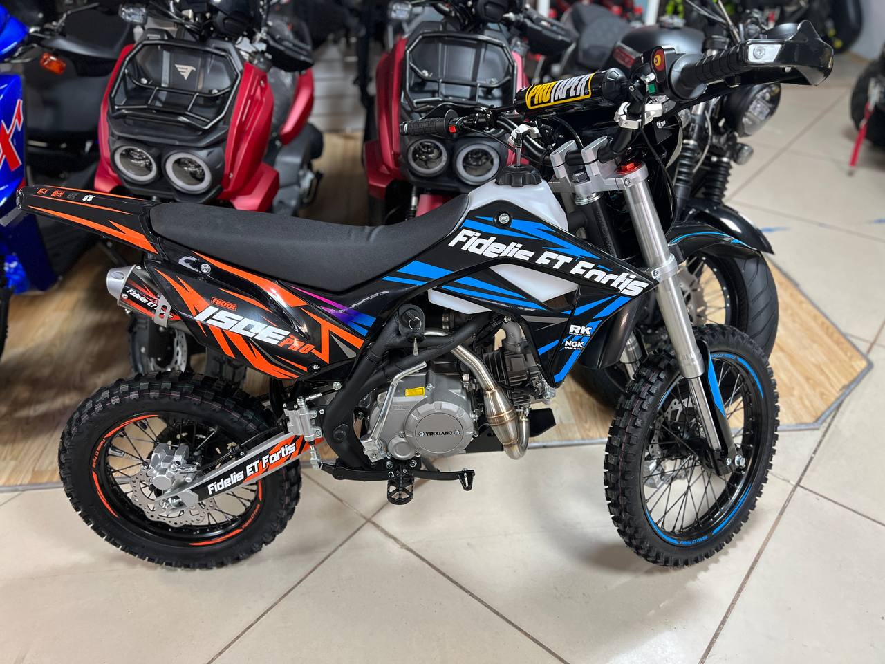 Мотоцикл (питбайк) PROMAX FIDET (ФАЙДЕТ) 190E PRO 17/14 в Прокопьевске