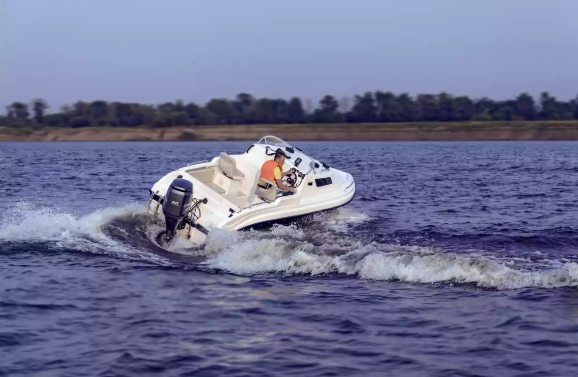 Стеклопластиковый катер Neman-500 в Прокопьевске