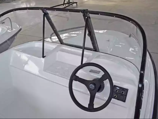 Комбинированный катер Wyatboat-430 M в Прокопьевске