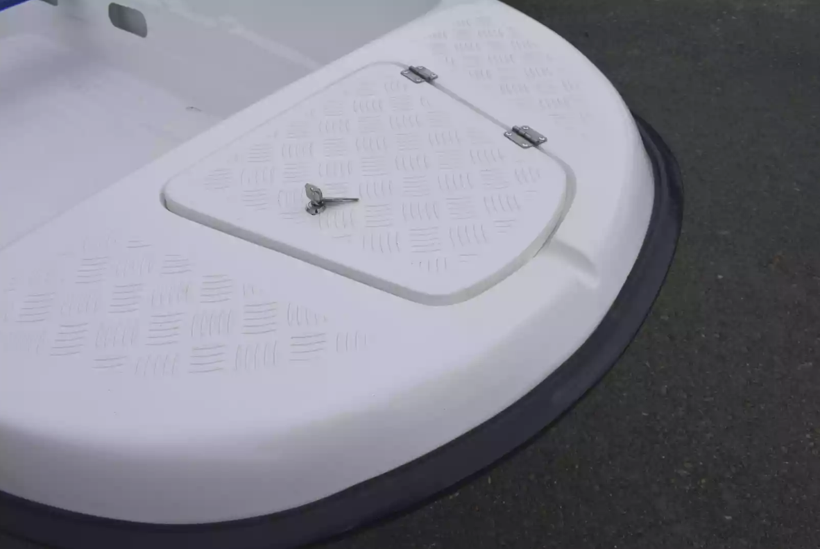 Стеклопластиковая лодка Пингвин New (тримаран) в Прокопьевске