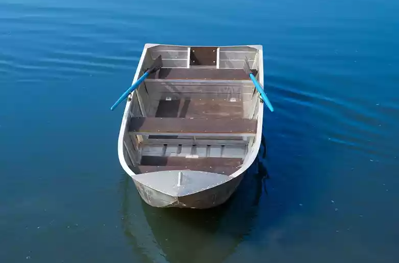 Алюминиевая лодка Вятка-Профи 32 в Прокопьевске