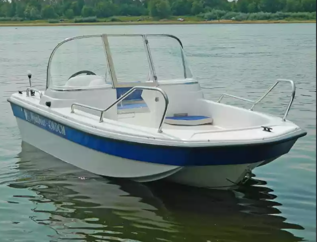 Стеклопластиковый катер Wyatboat-430 DCM (тримаран) в Прокопьевске