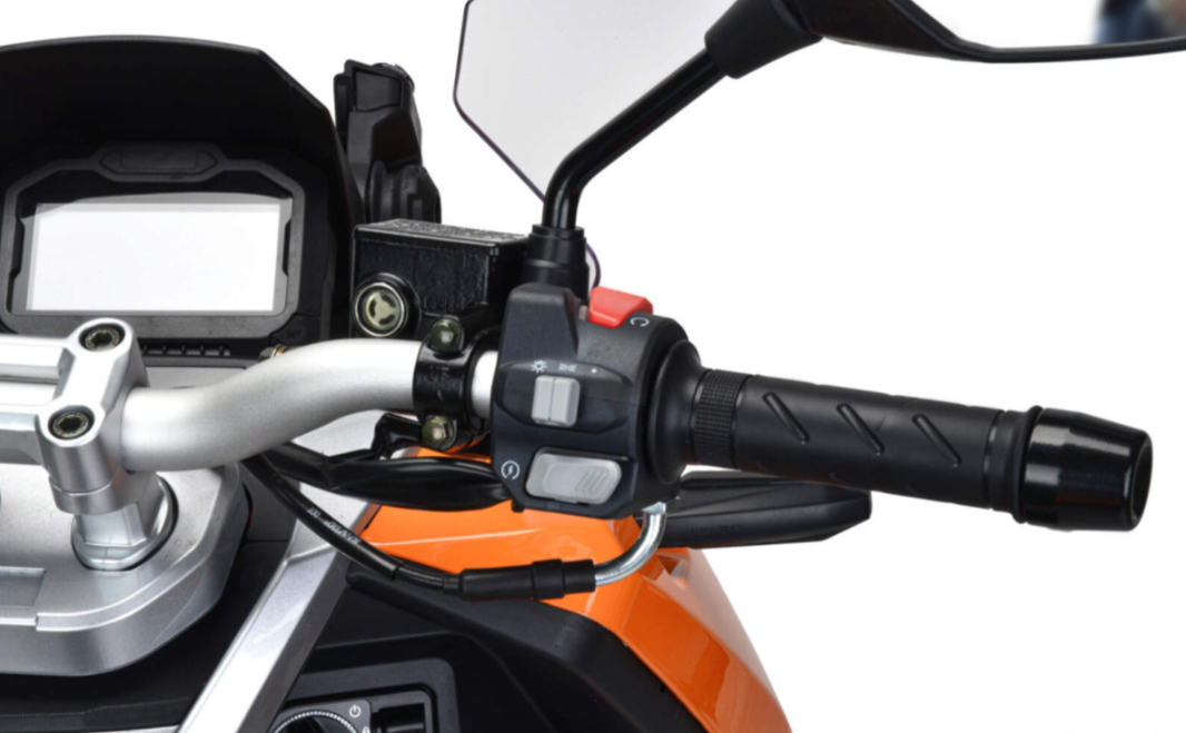 Скутер MOTOLAND (МОТОЛЕНД) T-MAX 150 в Прокопьевске