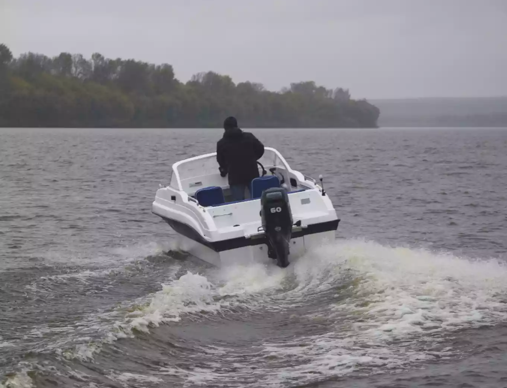 Стеклопластиковый катер Neman-500 Р в Прокопьевске