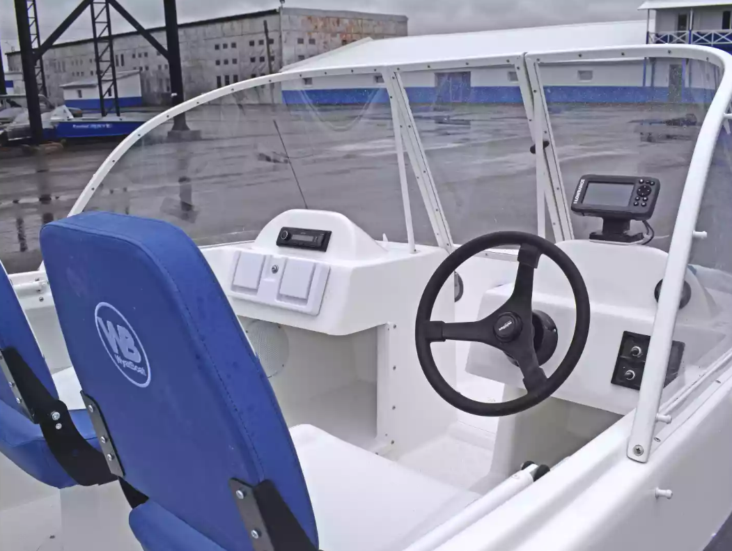 Стеклопластиковый катер Wyatboat-430DCМ (килевая) в Прокопьевске