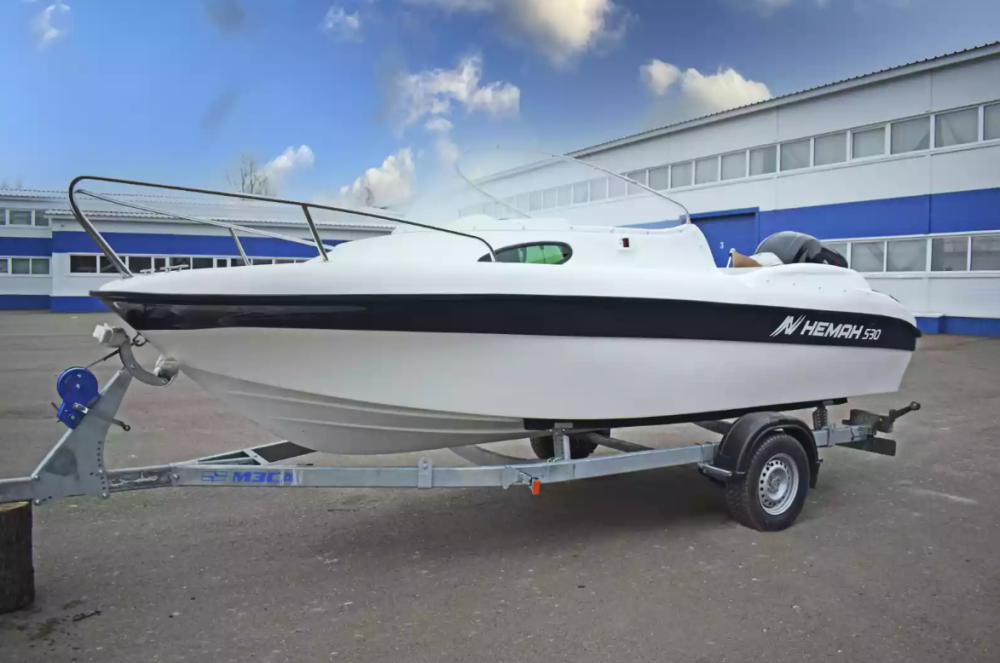 Стеклопластиковый катер Neman-530 с каютой в Прокопьевске
