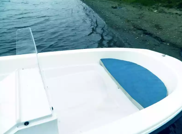 Стеклопластиковый катер Тримаран Wyatboat 430 C в Прокопьевске