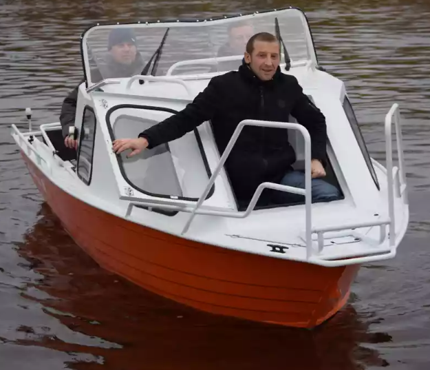 Алюминиевый катер Неман-500 (каютный) в Прокопьевске