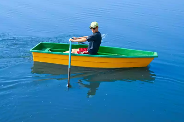 Стеклопластиковая лодка Малютка в Прокопьевске