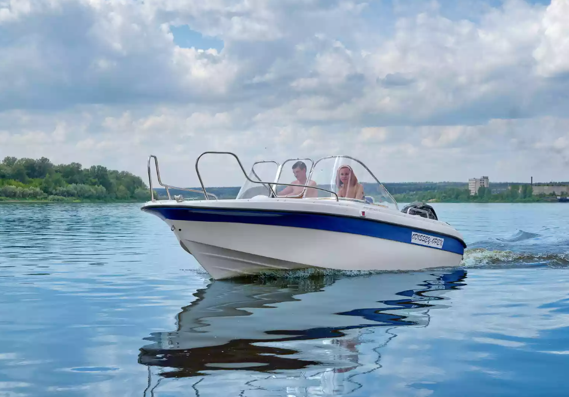 Стеклопластиковый катер Neman-530 Open в Прокопьевске