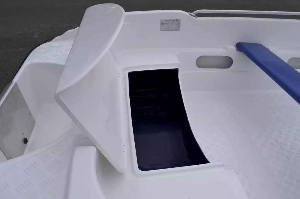 Стеклопластиковая лодка Пингвин New (тримаран) в Прокопьевске