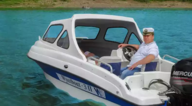 Стеклопластиковый катер Wyatboat-3 П (полурубка) в Прокопьевске