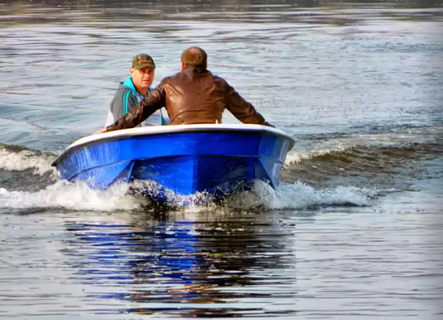 Стеклопластиковая лодка Wyatboat 430 тримаран в Прокопьевске