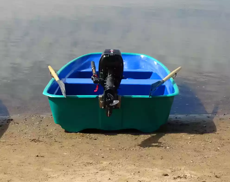 Стеклопластиковая лодка Старт (тримаран) в Прокопьевске