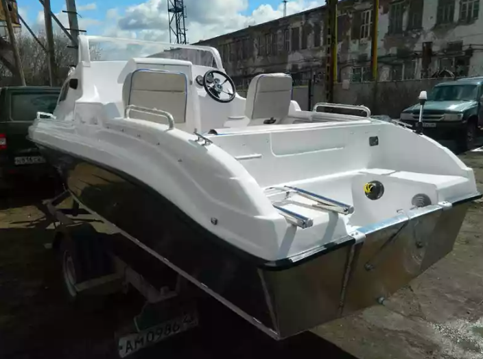 Комбинированный катер Neman-500 с каютой в Прокопьевске