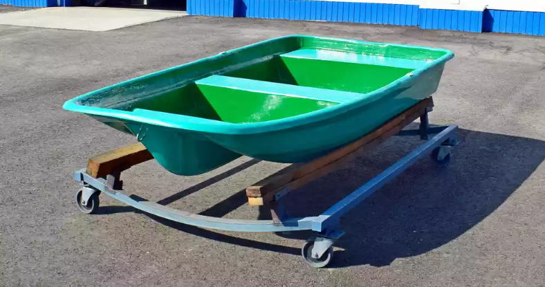 Стеклопластиковая лодка Старт (тримаран) в Прокопьевске