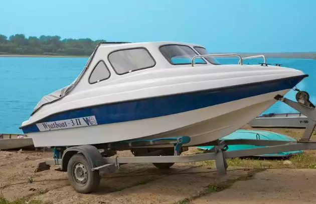 Стеклопластиковый катер Wyatboat-3 П (полурубка) в Прокопьевске