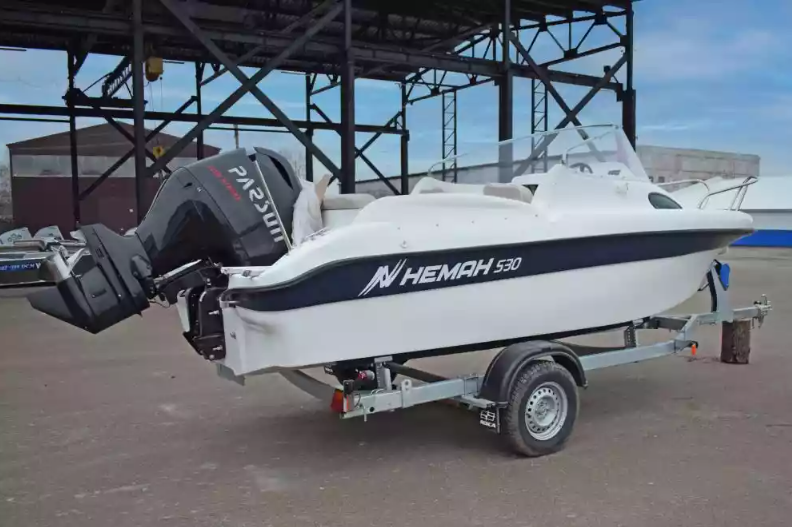 Стеклопластиковый катер Neman-530 с каютой в Прокопьевске