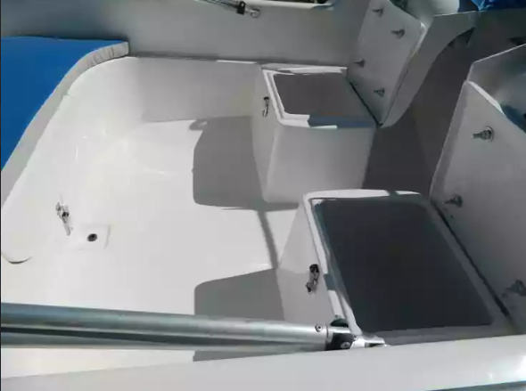 Стеклопластиковый катер Wyatboat-430 M (тримаран) в Прокопьевске