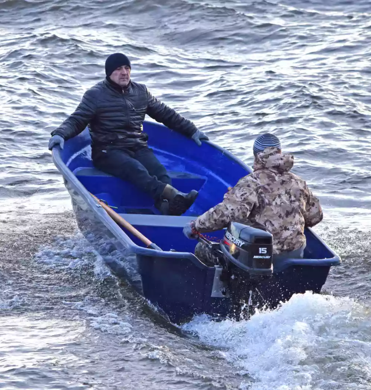 Стеклопластиковая лодка Neman-340 (тримаран) в Прокопьевске