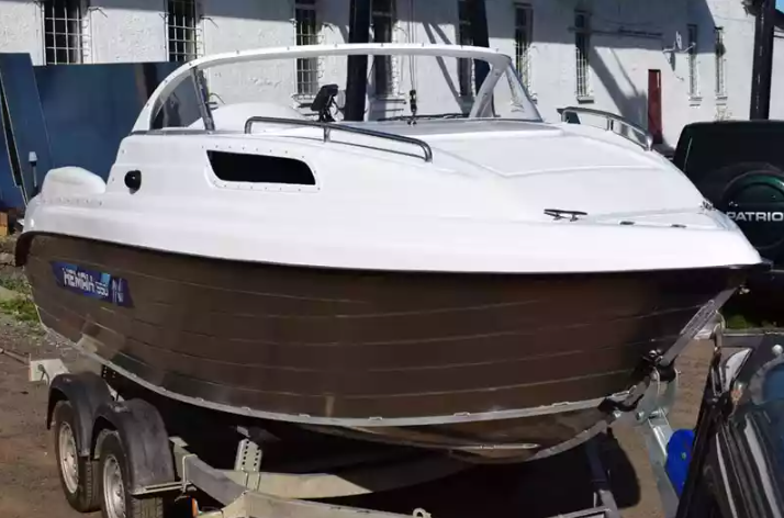 Комбинированный катер Neman-550 с каютой в Прокопьевске