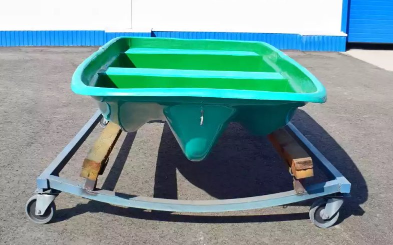 Стеклопластиковая лодка Старт (тримаран) в Прокопьевске