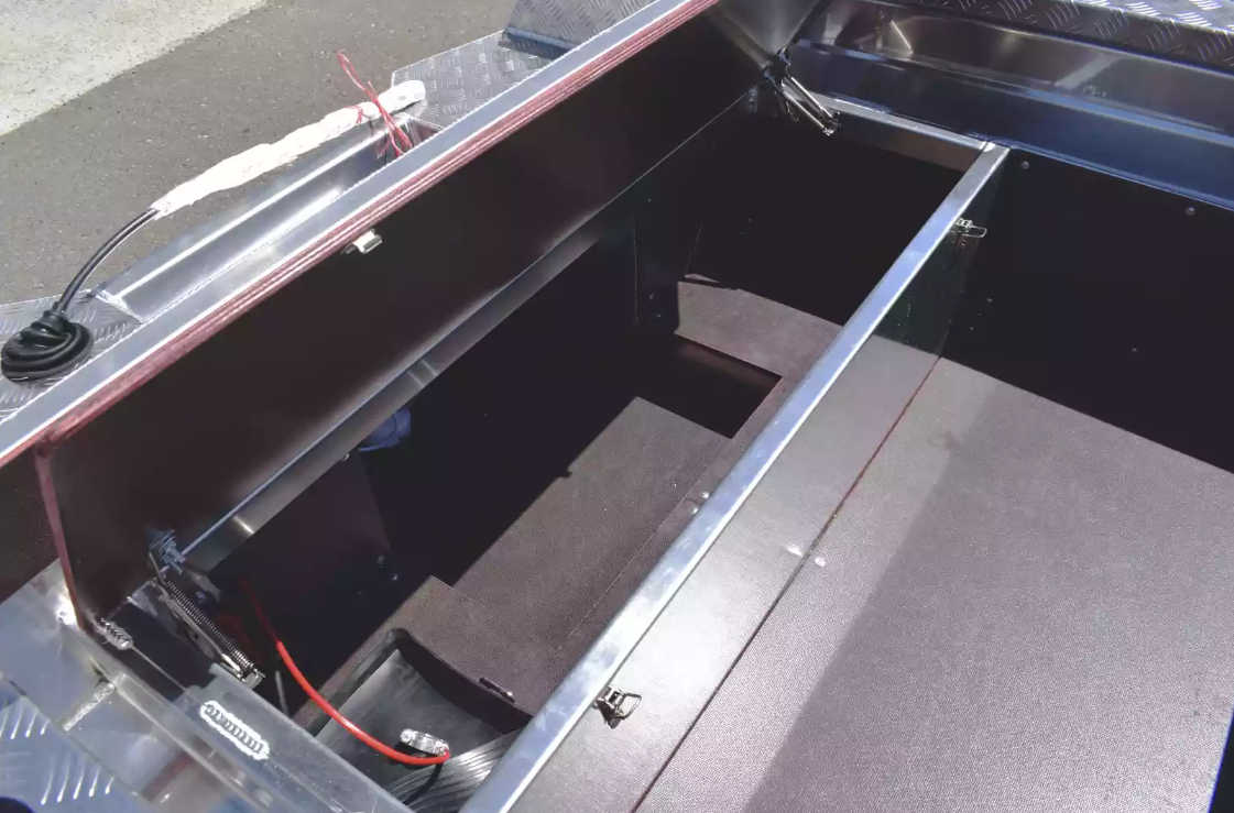 Алюминиевая лодка Wyatboat-390 DCM в Прокопьевске