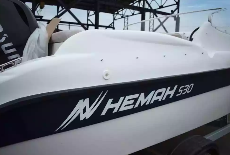 Стеклопластиковый катер Neman-530 с каютой в Прокопьевске