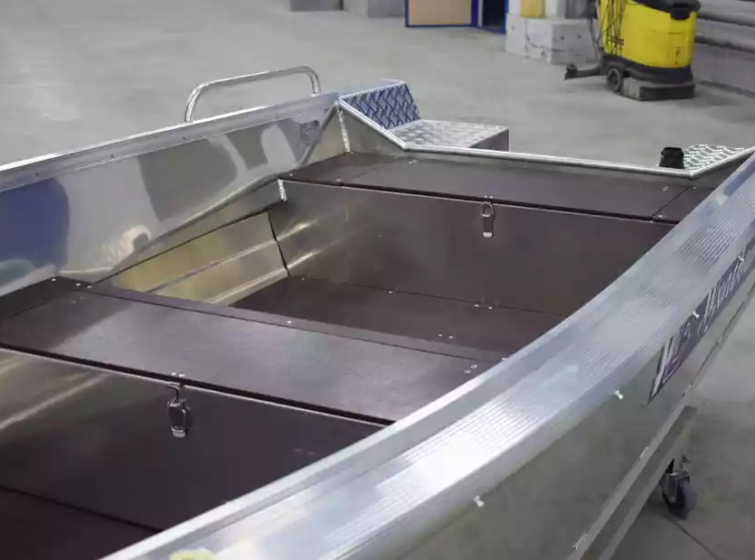 Алюминиевая лодка  Wyatboat-430 Р в Прокопьевске