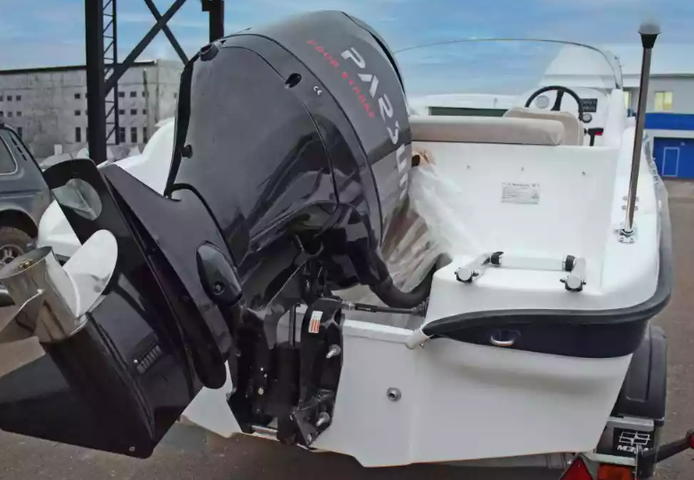 Стеклопластиковый катер Neman-530 с каютой в Прокопьевске