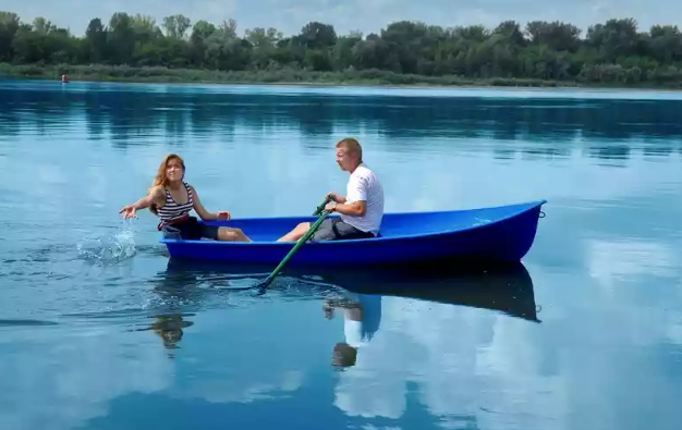 Стеклопластиковая лодка Дельфин в Прокопьевске