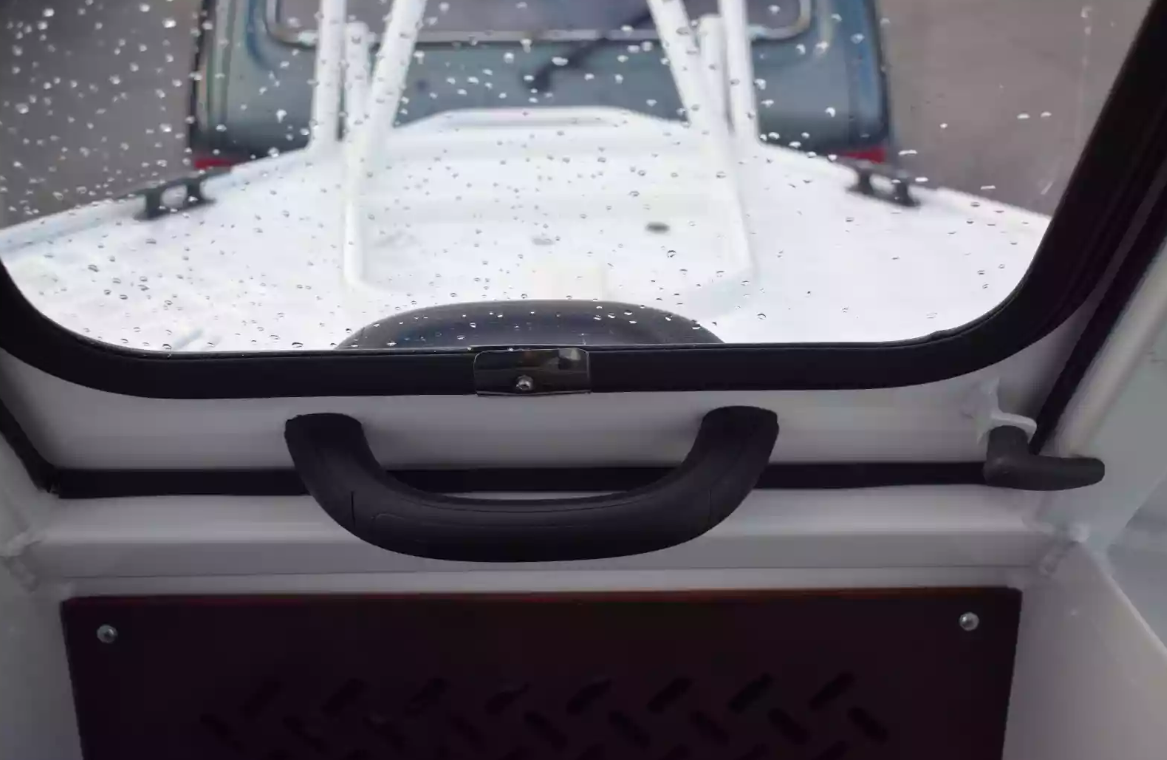 Алюминиевый катер Неман-500 (закрытая рубка) в Прокопьевске