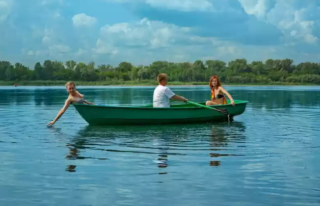 Стеклопластиковая Лодка Голавль в Прокопьевске