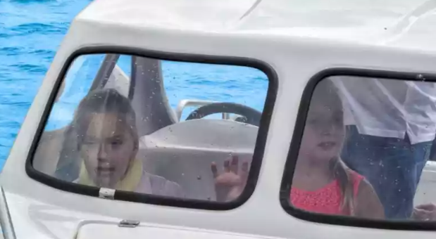 Стеклопластиковый катер Wyatboat-3 П (полурубка) в Прокопьевске