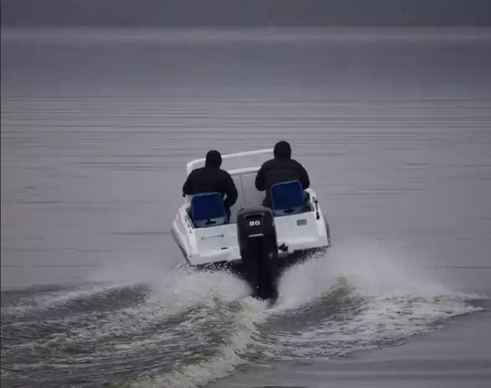 Комбинированный катер Neman-500 с каютой в Прокопьевске