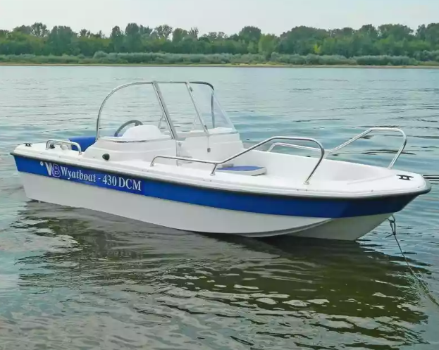 Стеклопластиковый катер Wyatboat-430 DCM (тримаран) в Прокопьевске