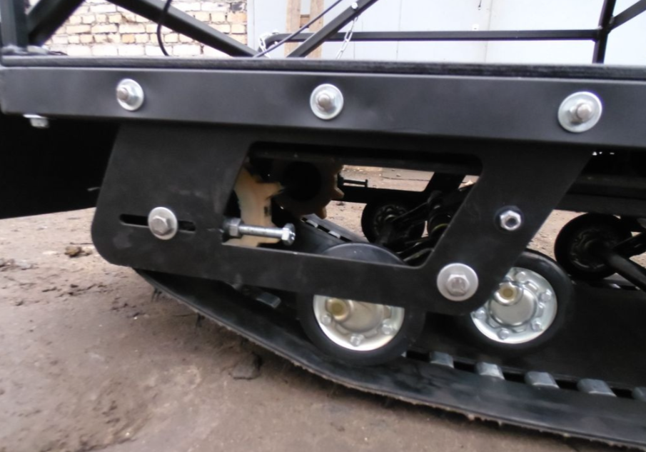 Мотобуксировщик AhtaR Зима 15 л/с с вариатором в Прокопьевске