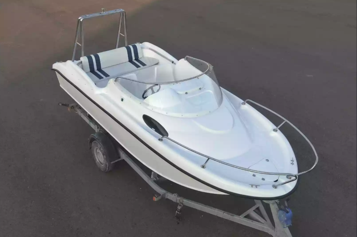 Комбинированный катер Neman-530 с каютой в Прокопьевске