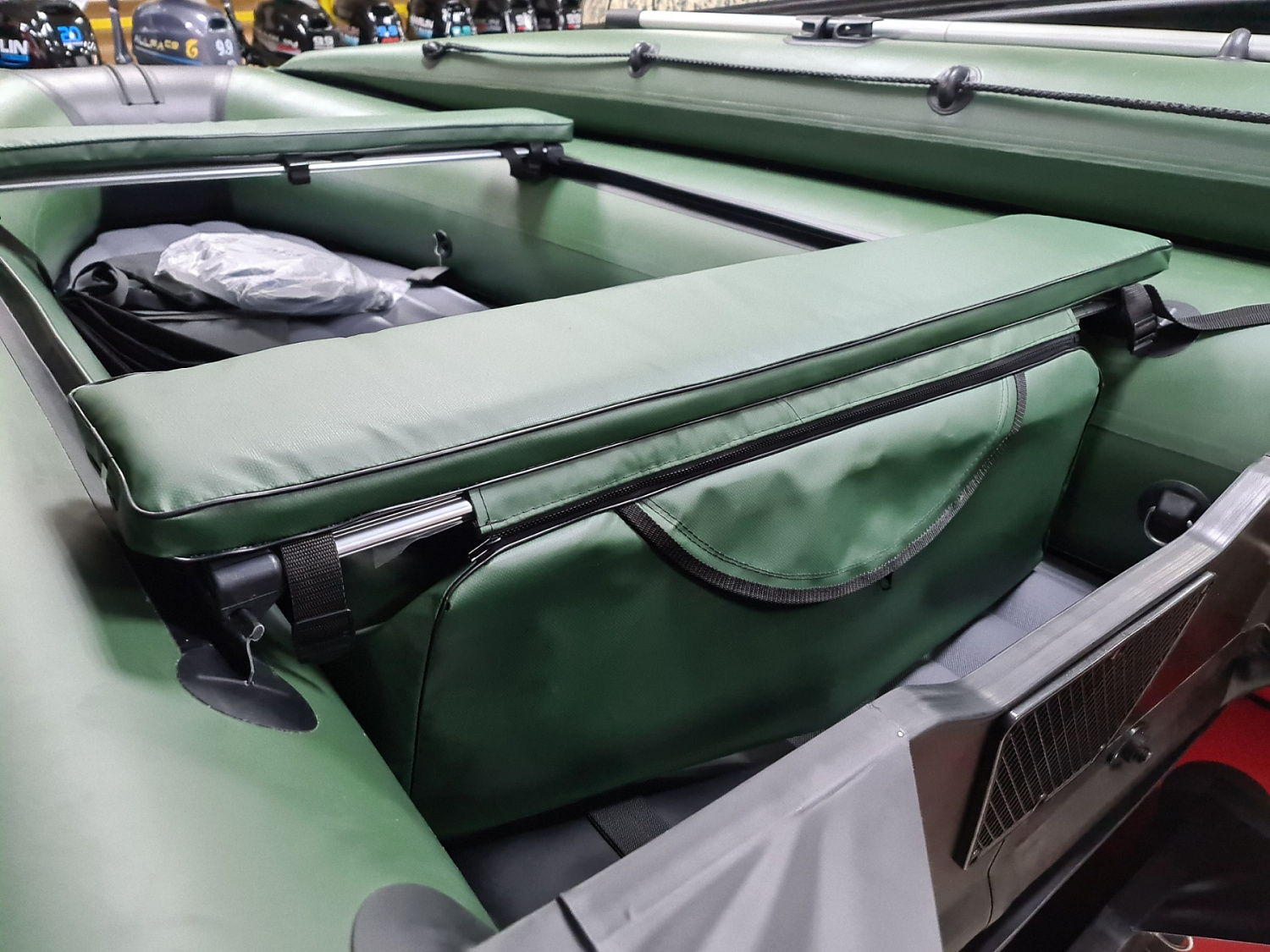 КОМПЛЕКТ МЯГКИХ НАКЛАДОК С СУМКОЙ ДЛЯ ЛОДОК 90Х20 ЗЕЛЕНЫЙ в Прокопьевске