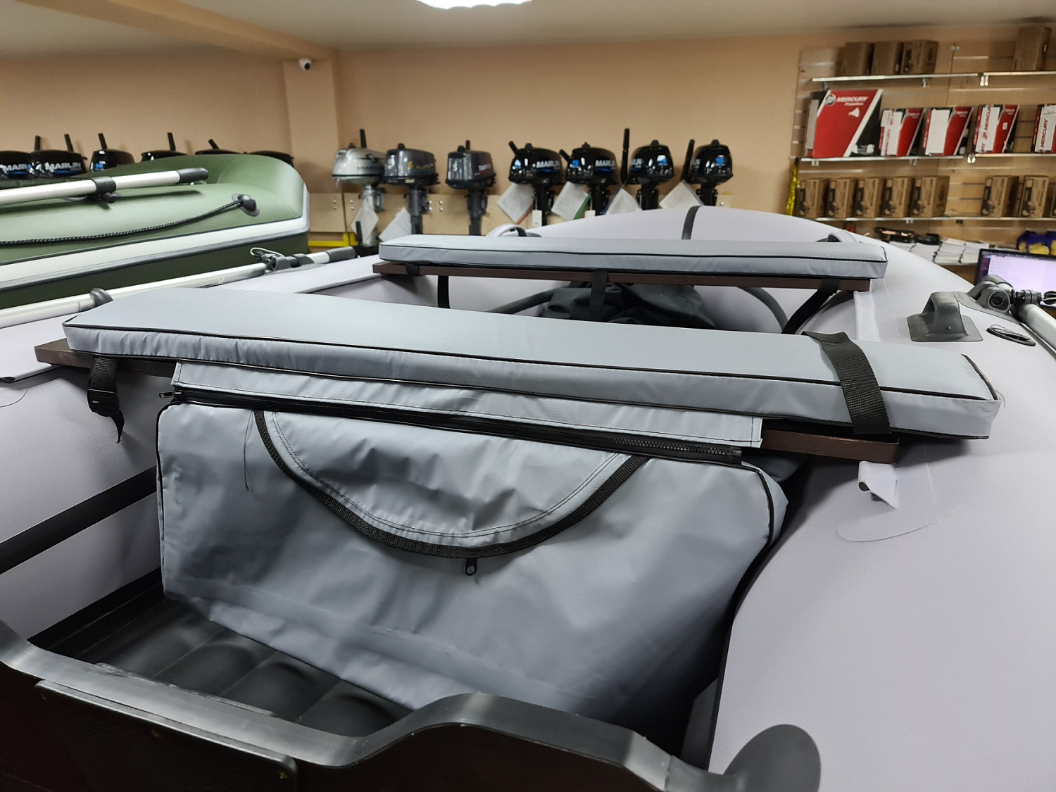 КОМПЛЕКТ МЯГКИХ НАКЛАДОК С СУМКОЙ ДЛЯ ЛОДОК 90Х20 СЕРЫЙ в Прокопьевске