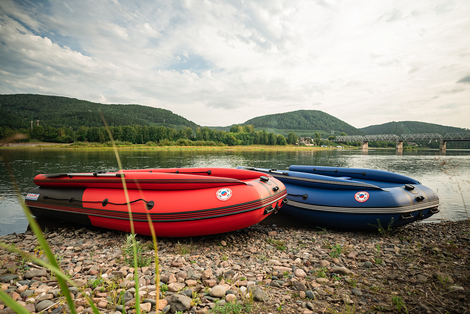 Лодка MISHIMO RIVER FJET PRO 430  под водомет в Прокопьевске