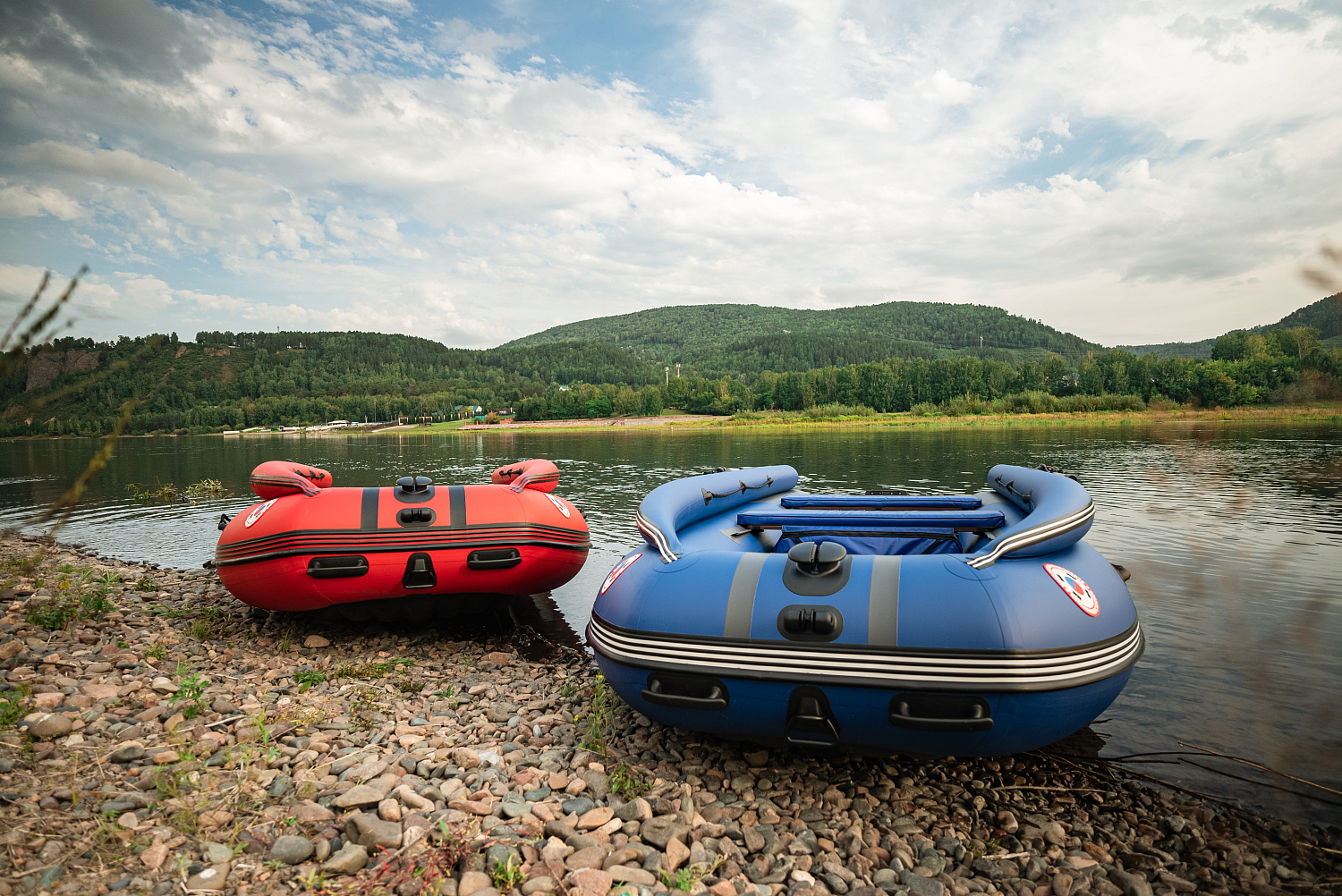 Лодка MISHIMO RIVER FJET PRO 430  под водомет в Прокопьевске