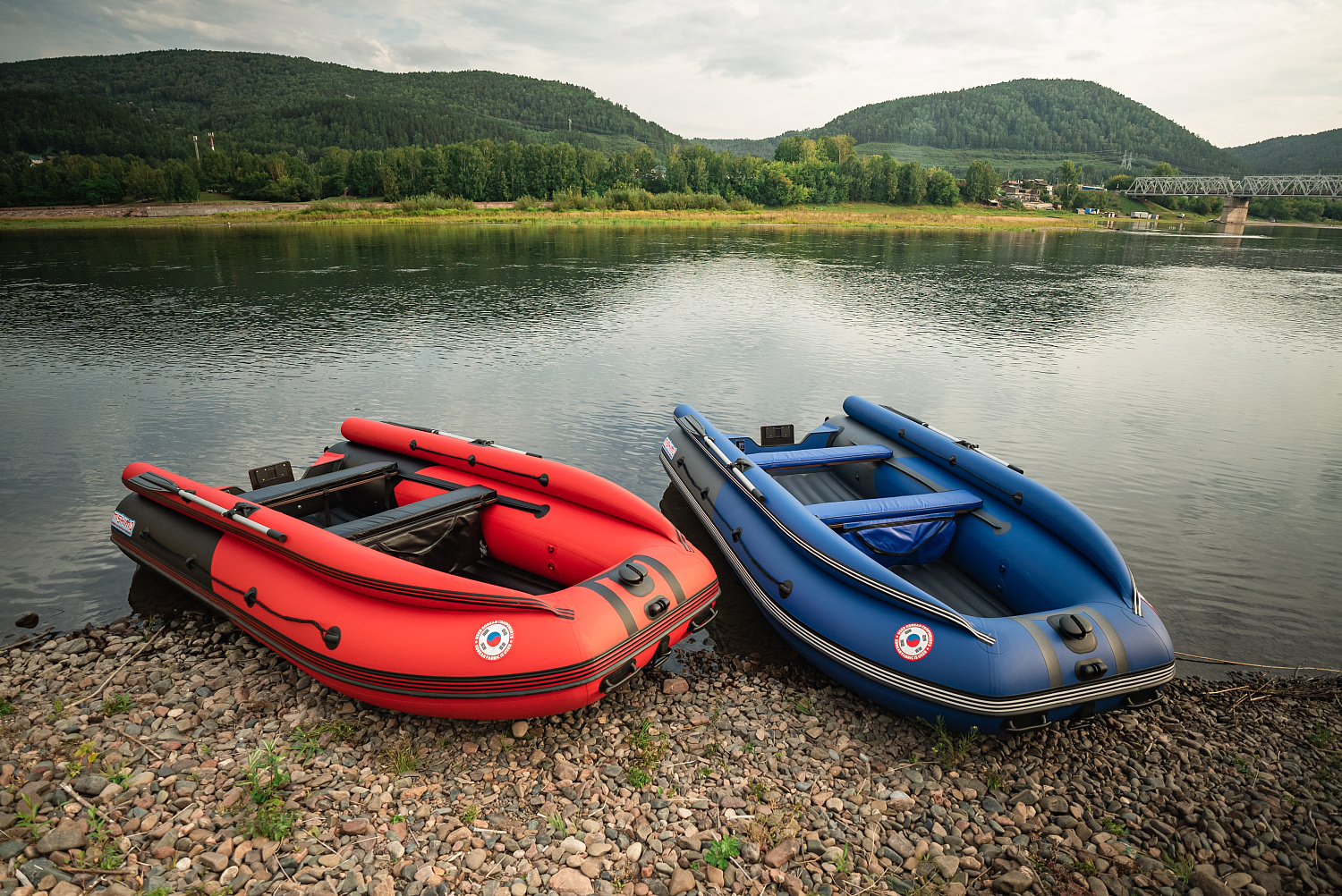 Лодка MISHIMO RIVER FJET PRO 430  под водомет в Прокопьевске