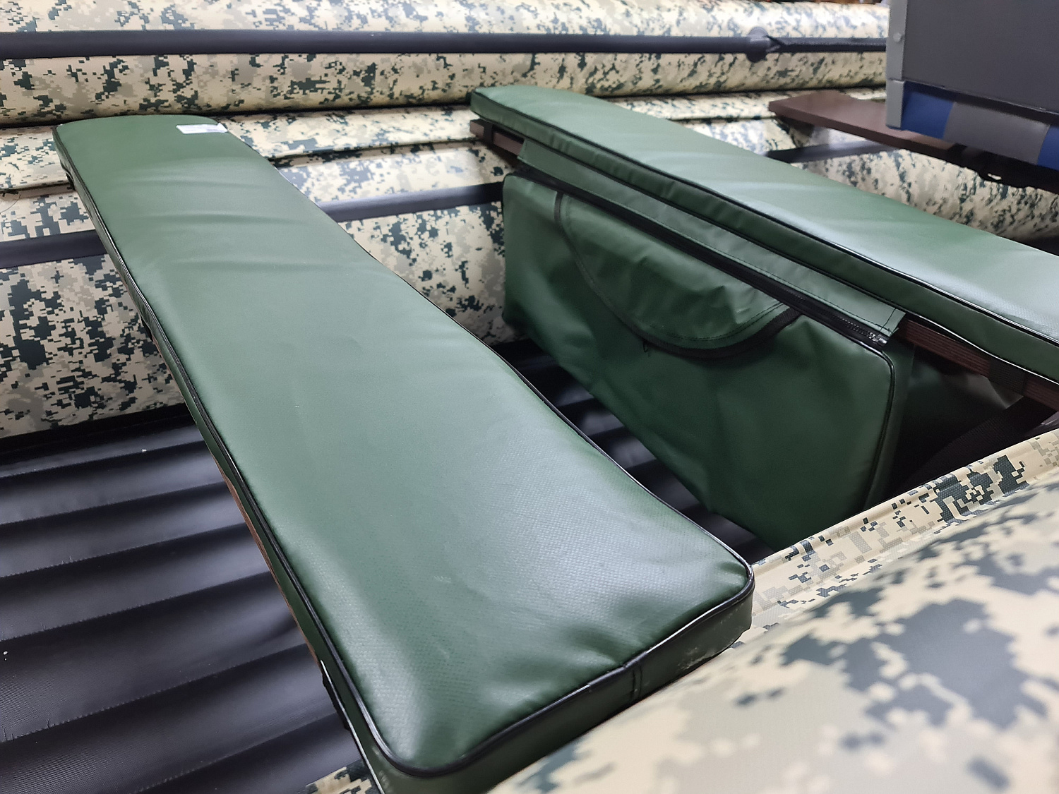 КОМПЛЕКТ МЯГКИХ НАКЛАДОК С СУМКОЙ ДЛЯ ЛОДОК 110Х20 ЗЕЛЕНЫЙ в Прокопьевске