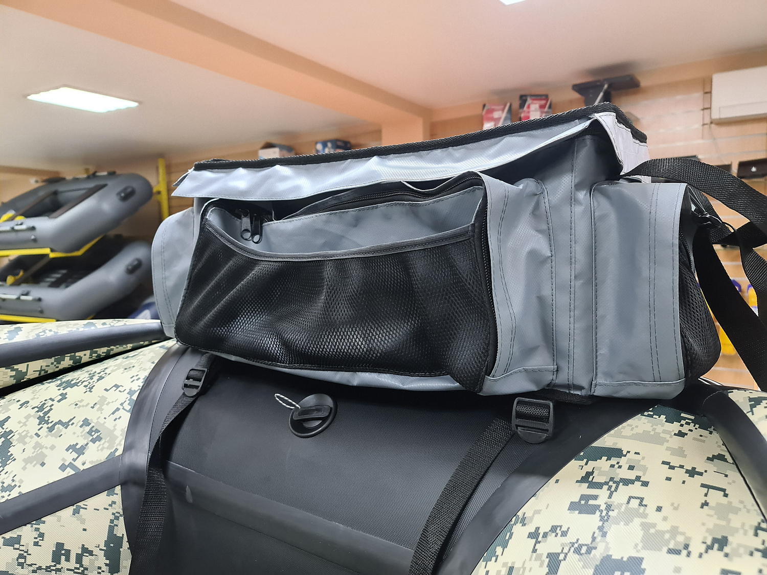 СУМКА ЛЮКС НА БАЛЛОН ДЛЯ ЛОДОК ПВХ 50Х25Х25 СМ в Прокопьевске